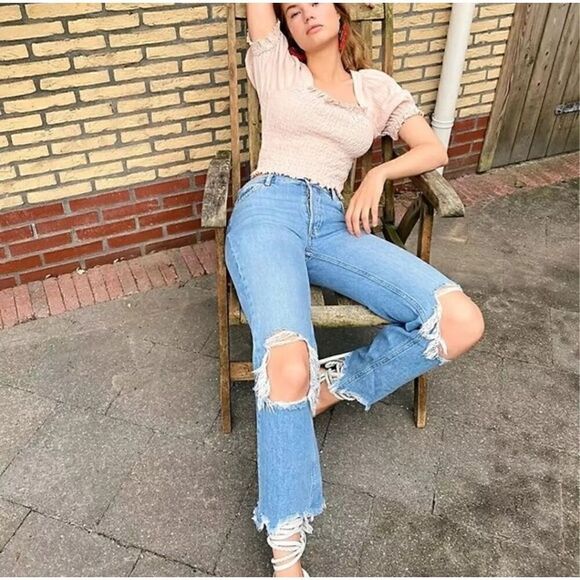 Free People Maggie Straight Leg Mid Rise Distressed Denim Jeans Size 26 Waist - Picture 9 of 15